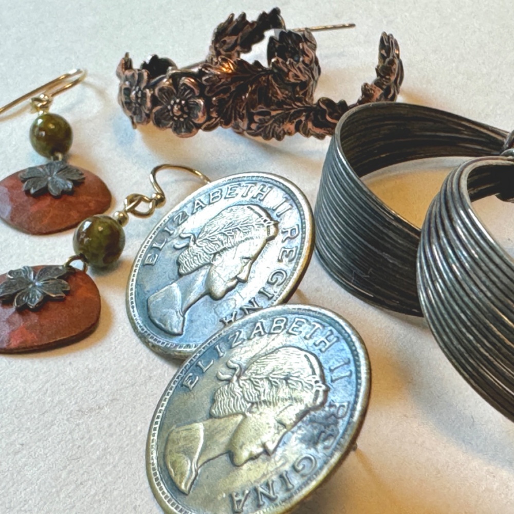 Four Pairs of Cool Earrings Set, wire, coin - Picture 4 of 9
